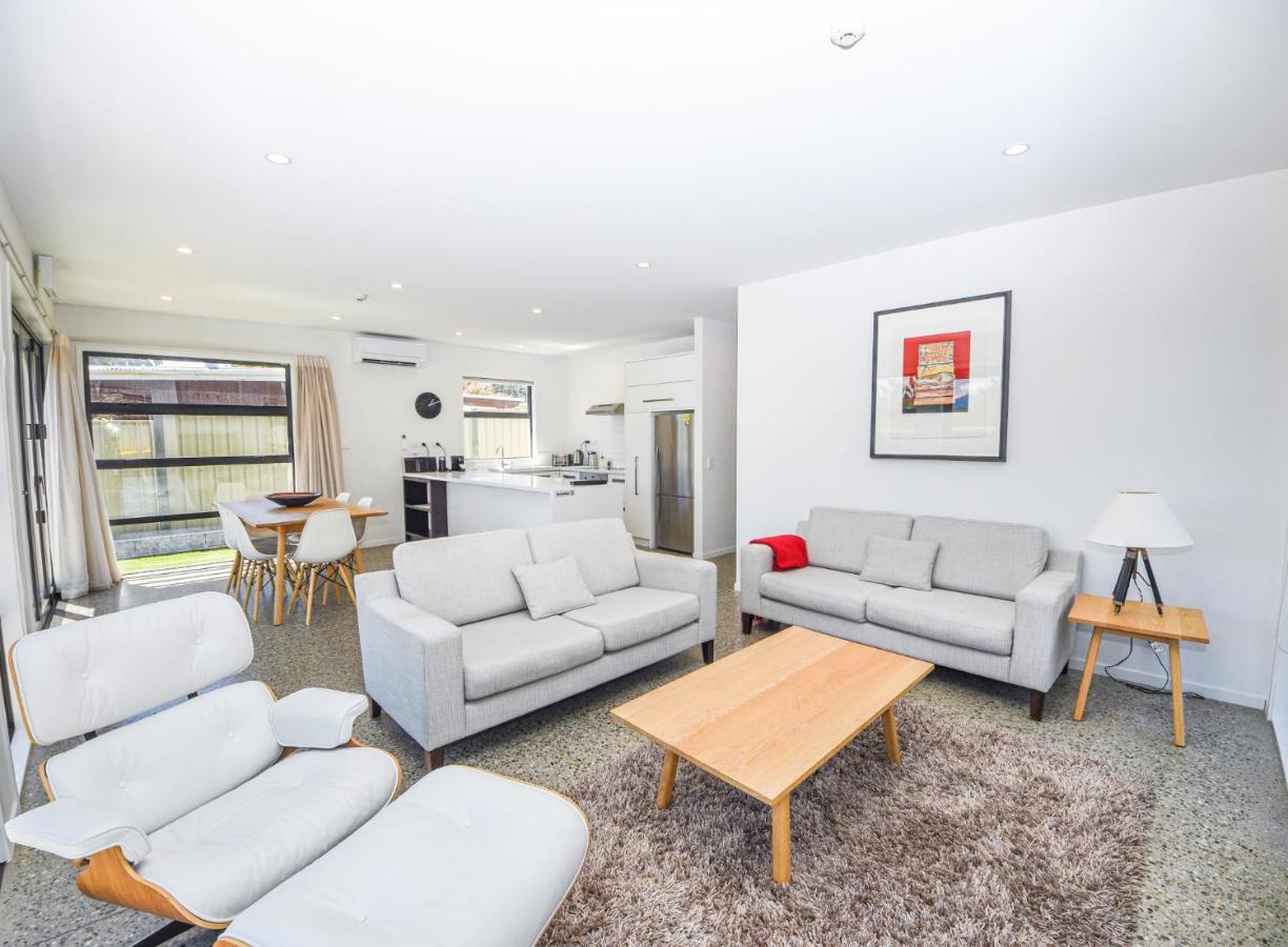 Tenby Apartments ワナカ エクステリア 写真