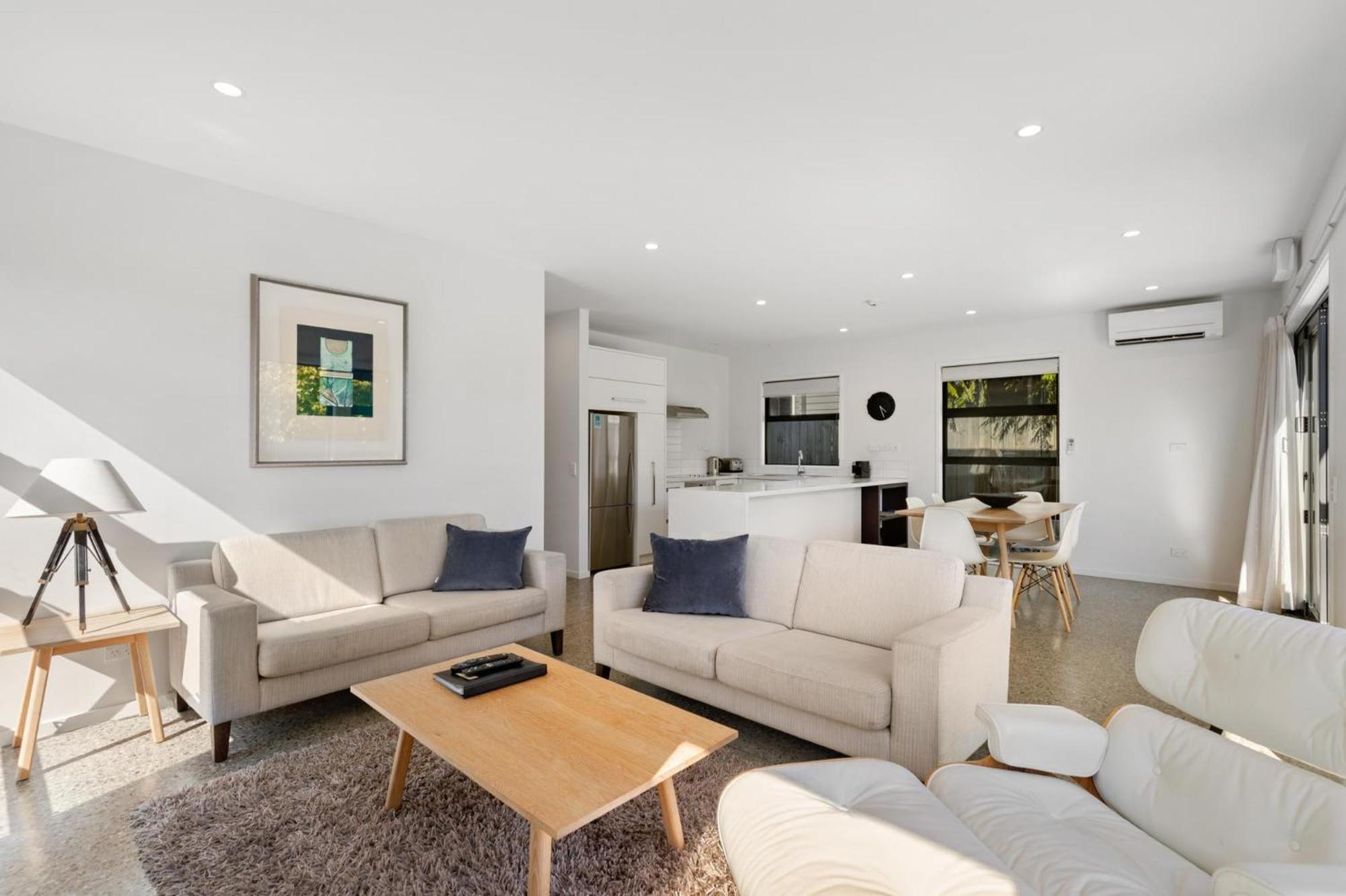 Tenby Apartments ワナカ エクステリア 写真