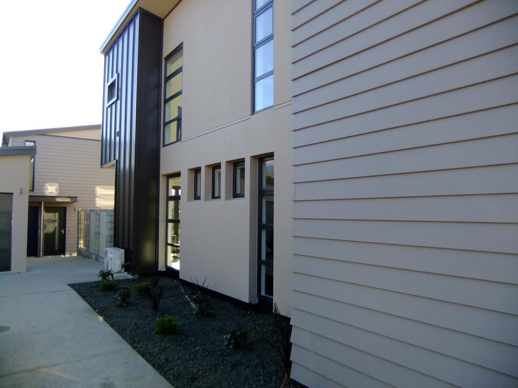 Tenby Apartments ワナカ エクステリア 写真